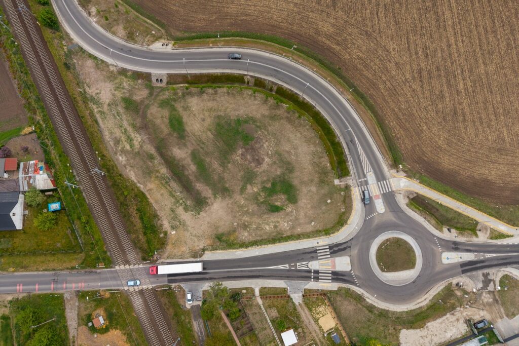 Opening of the Roundabout in Broniewice in Inowrocław County, photo by Szymon Zdziebło/tarantoga.pl for UMWKP