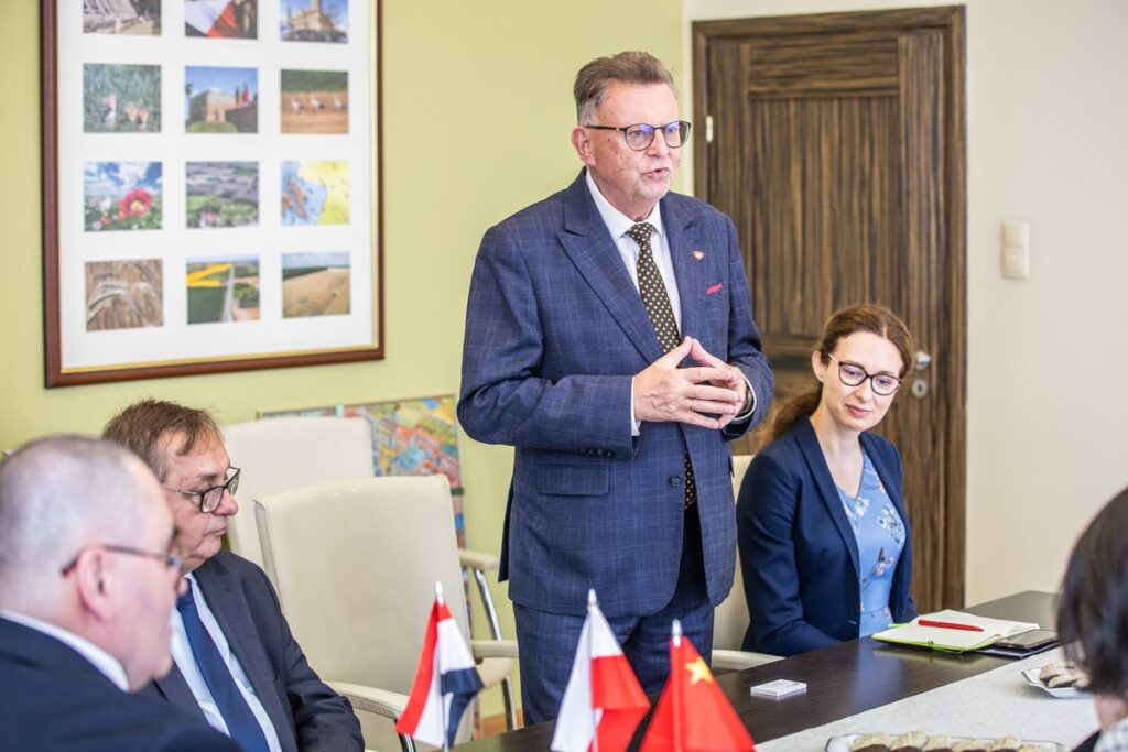Spotkanie z ambasadorem Lu Shanem, fot. Andrzej Goiński/UMWKP