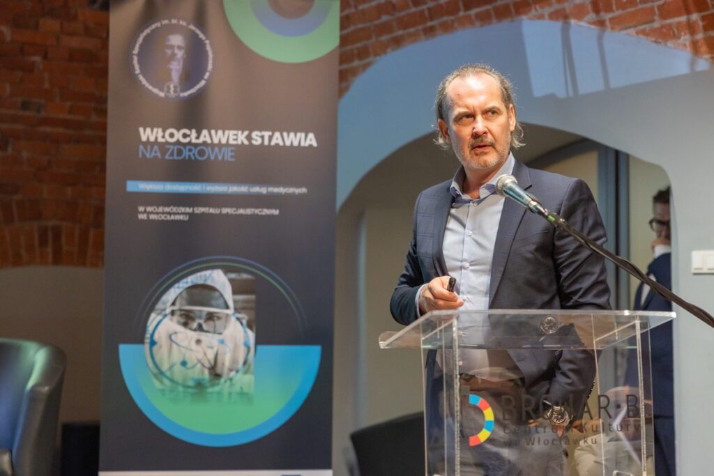 Konferencja podsumowująca pakiet zakupów WSS we Włocławku, fot. Mikołaj Kuras dla UMWKP