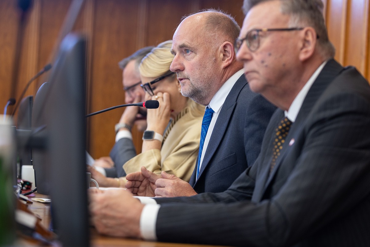 Sesja absolutoryjna sejmiku województwa, 25 maja 2026, fot. Szymon Zdziebło/tarantoga dla UMWKP