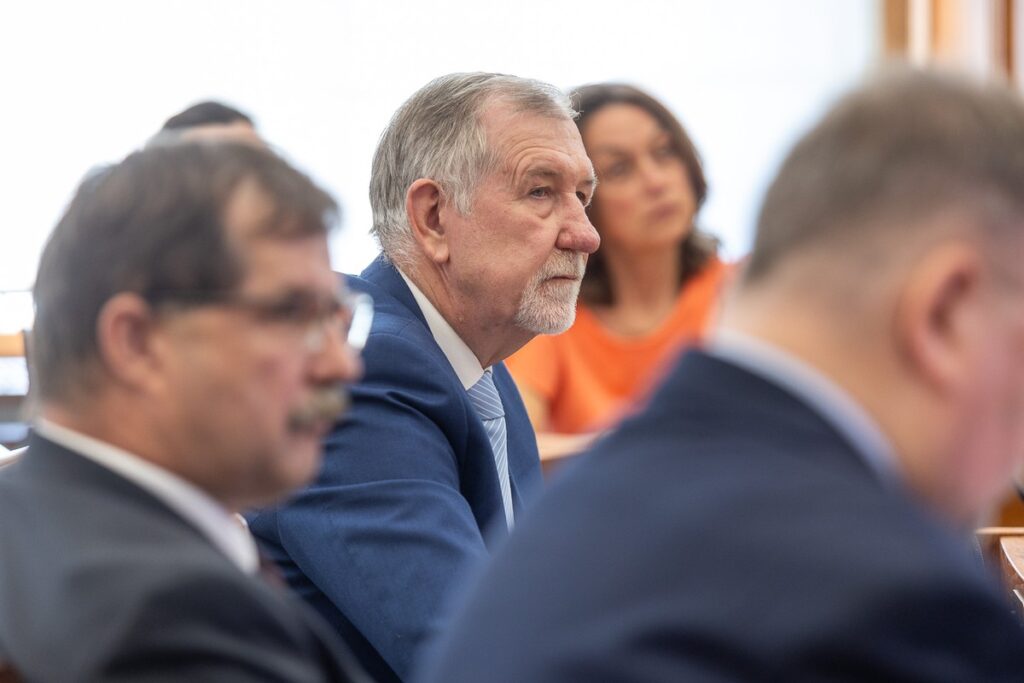 Sesja absolutoryjna sejmiku województwa, 25 maja 2026, fot. Szymon Zdziebło/tarantoga dla UMWKP