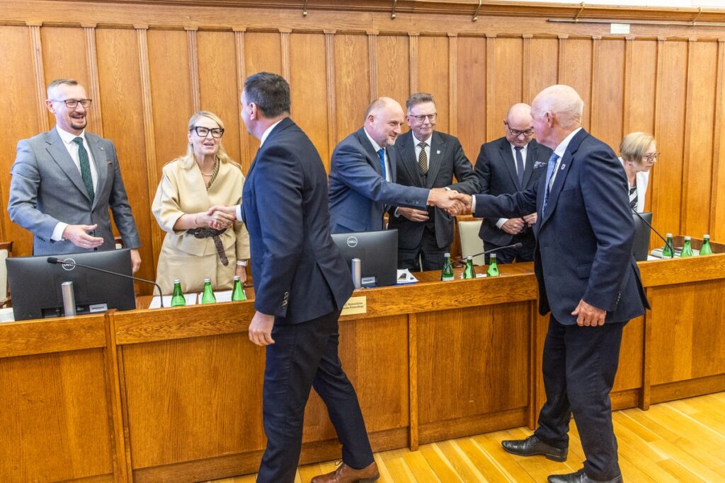 Absolutorium przegłosowane, fot. Andrzej Goiński/UMWKP