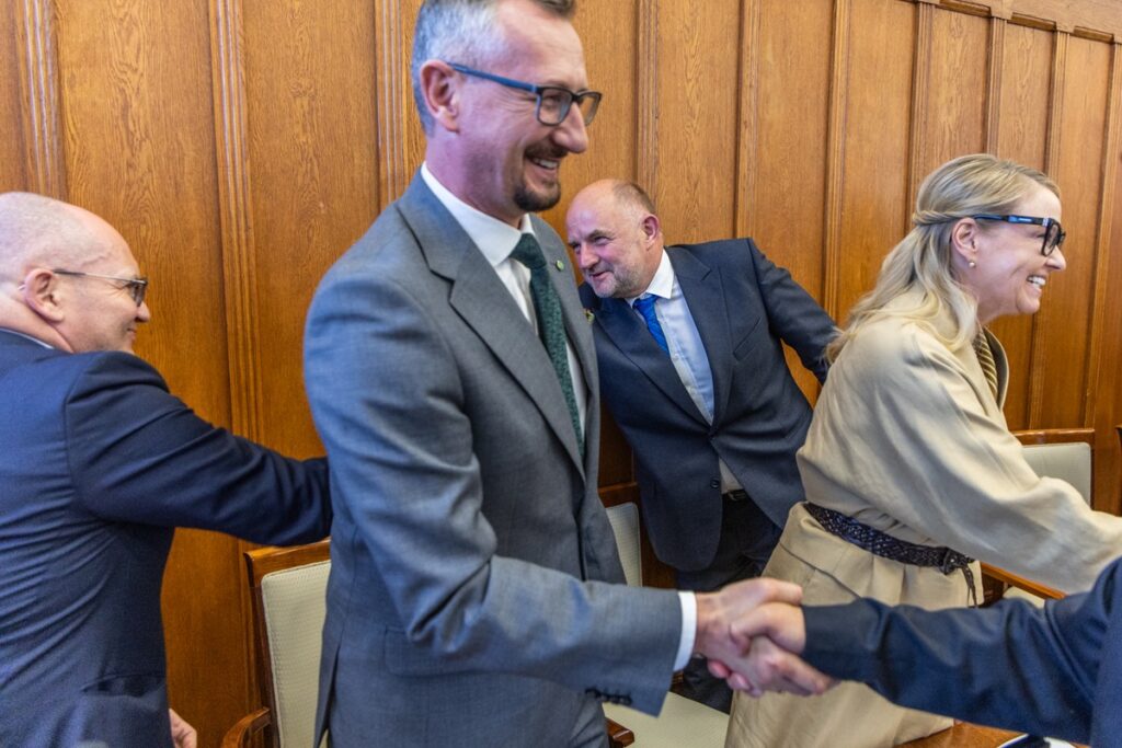 Absolutorium przegłosowane, fot. Andrzej Goiński/UMWKP