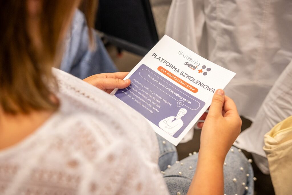 Regionalna Konferencja Opieki Długoterminowej, fot. Szymon Zdziebło/tarantoga.pl dla UMWKP