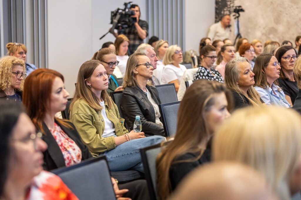 Regionalna Konferencja Opieki Długoterminowej, fot. Szymon Zdziebło/tarantoga.pl dla UMWKP