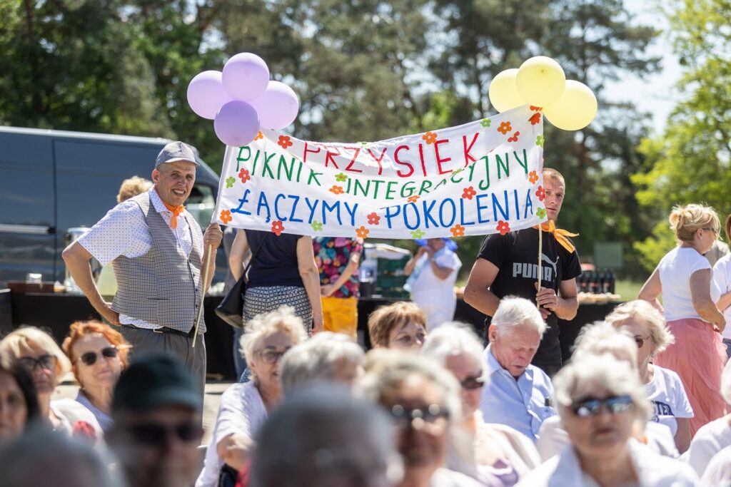 Piknik integracyjny w Przysieku, fot. Szymon Zdziebło/tarantoga.pl dla UMWKP
