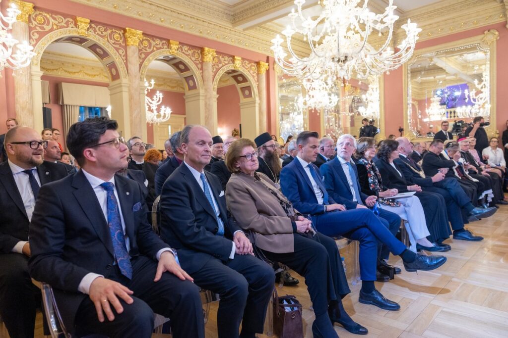 The ceremony of presenting Professor Marta Cartabia with the Nicolaus Copernicus Fides et Ratio Award, photo by Mikołaj Kuras for UMWKP