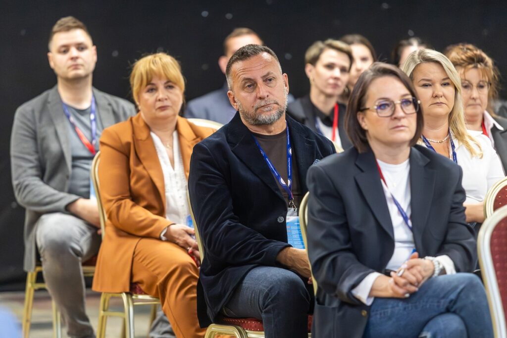 Konferencja "Kierunek-Rozwój Twoje jutro zaczyna się dzisiaj", fot. Szymon Zdziebło/tarantoga dla UMWKP