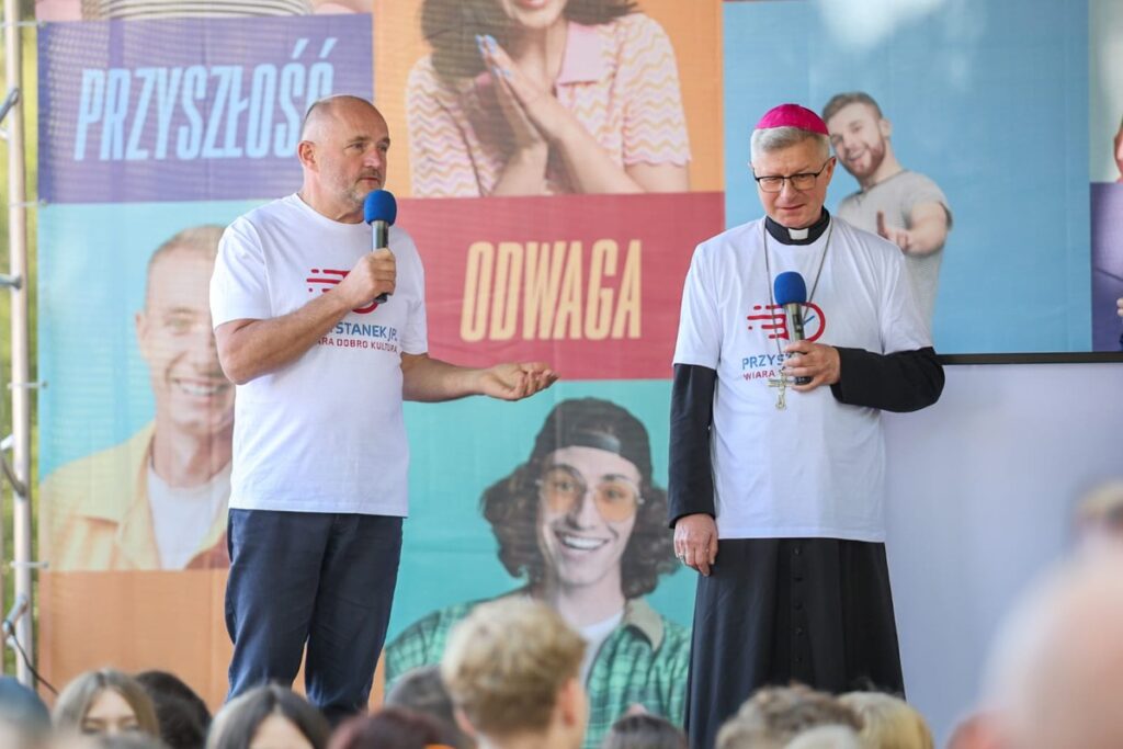 Przystanek JPII, 12 czerwca 2026, Toruń, fot. Szymon Zdziebło/tarantoga dla UMWKP