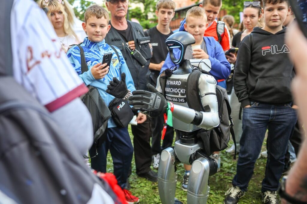 Przystanek JPII, 12 czerwca 2026, Toruń, fot. Szymon Zdziebło/tarantoga dla UMWKP