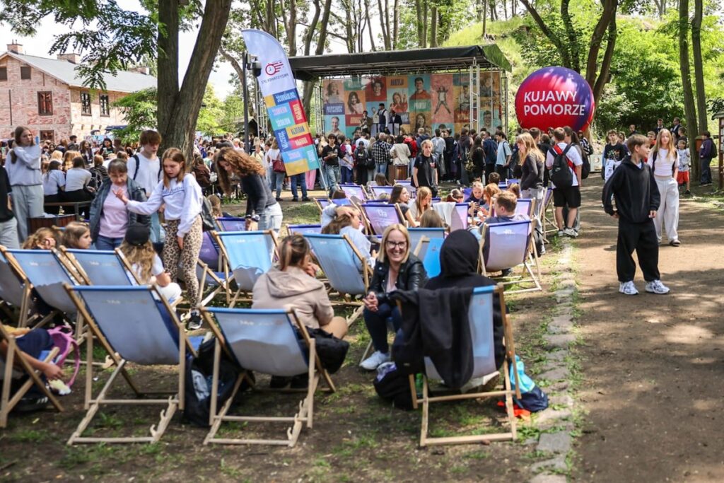Przystanek JPII, 12 czerwca 2026, Toruń, fot. Szymon Zdziebło/tarantoga dla UMWKP
