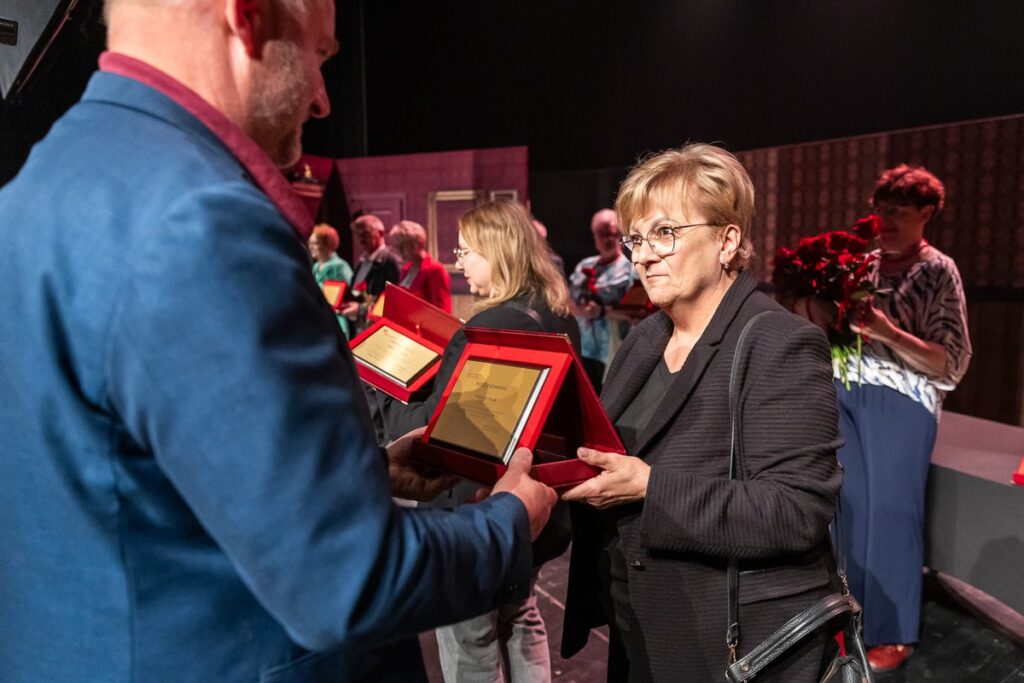 Gala Rodzicielstwa Zastępczego, fot. Szymon Zdziebło/tarantoga.pl dla UMWKP