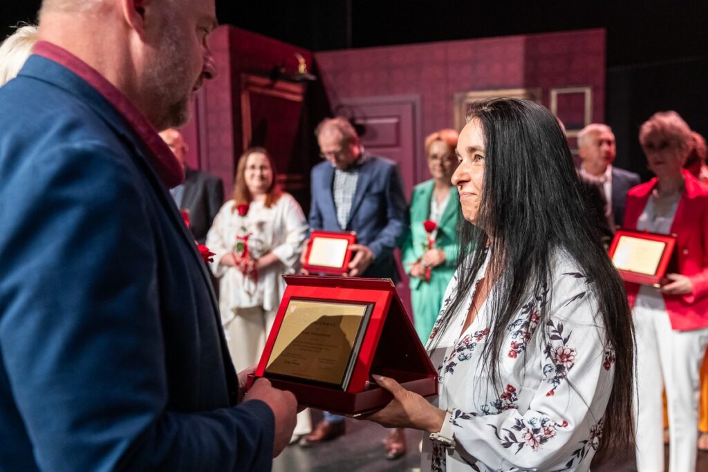 Gala Rodzicielstwa Zastępczego, fot. Szymon Zdziebło/tarantoga.pl dla UMWKP