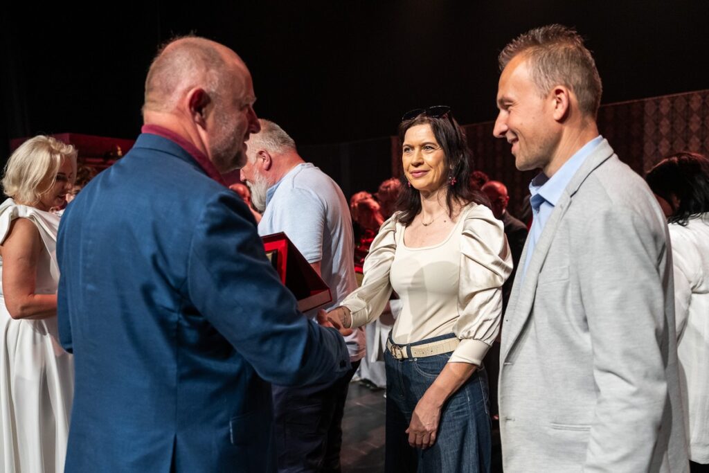Gala Rodzicielstwa Zastępczego, fot. Szymon Zdziebło/tarantoga.pl dla UMWKP