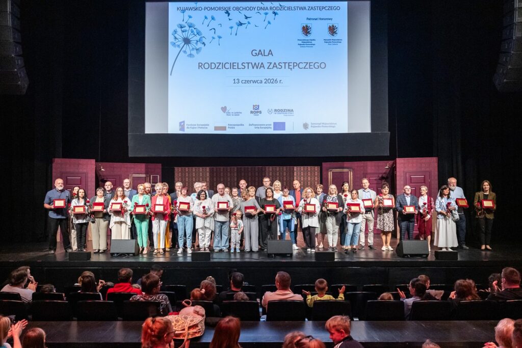 Gala Rodzicielstwa Zastępczego, fot. Szymon Zdziebło/tarantoga.pl dla UMWKP