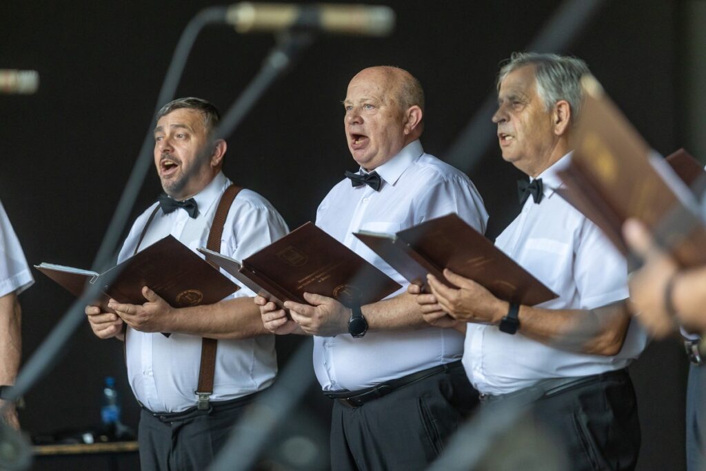 VI Wojewódzki Konkurs Chórów i Orkiestr w Mogilnie, fot. Szymon Zdziebło, tarantoga.pl dla UMWKP