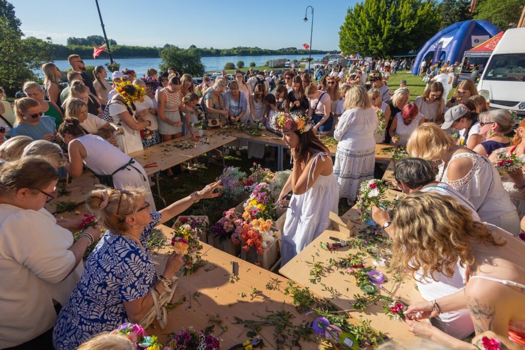 Piknik „Wianki nad Wisłą” na Błoniach Nadwiślańskich w Grudziądzu, fot. Mikołaj Kuras dla UMWKP