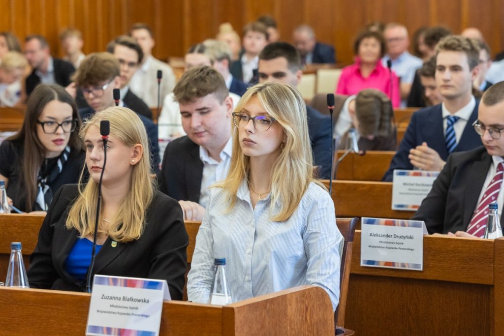 Inaugural session of the Youth Regional Parliament of the Kujawsko-Pomorskie Region (3rd term), photo by Mikołaj Kuras for UMWKP