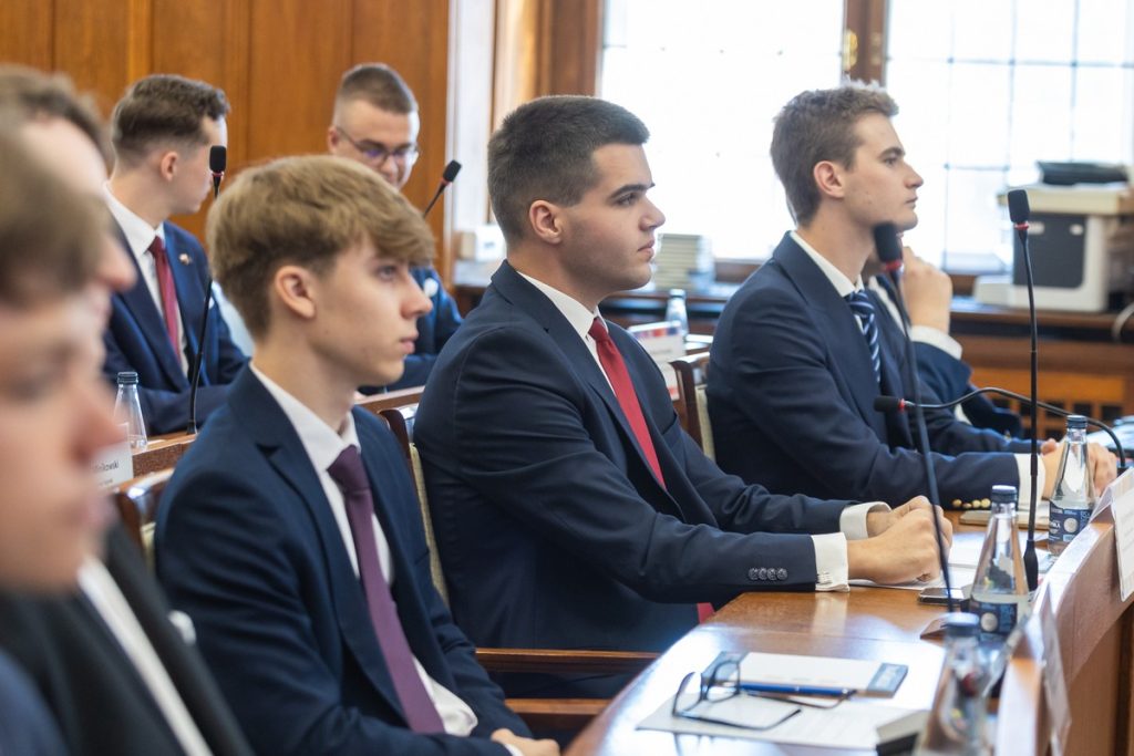 Inaugural session of the Youth Regional Parliament of the Kujawsko-Pomorskie Region (3rd term), photo by Mikołaj Kuras for UMWKP