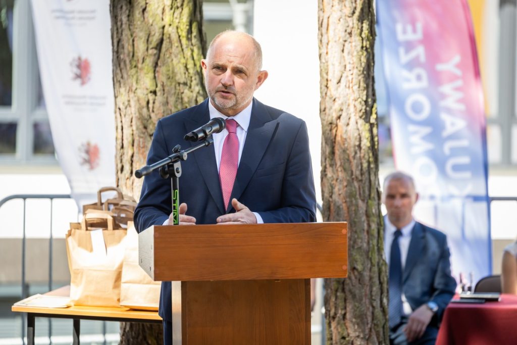 Uroczyste zakończenie roku szkolnego w Kujawsko-Pomorskim Specjalnym Ośrodku Szkolno-Wychowawczym nr 2 im. Gen. Stanisława Maczka w Bydgoszczy, fot. Tomasz Czachorowski/eventphoto.com.pl dla UMWKP