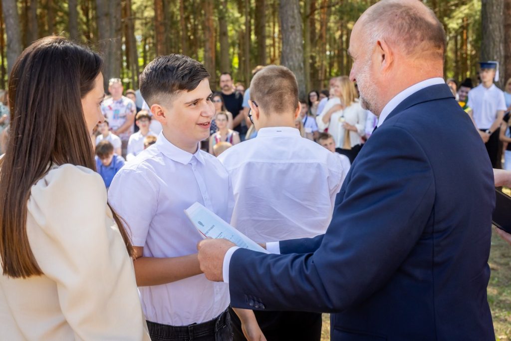 Uroczyste zakończenie roku szkolnego w Kujawsko-Pomorskim Specjalnym Ośrodku Szkolno-Wychowawczym nr 2 im. Gen. Stanisława Maczka w Bydgoszczy, fot. Tomasz Czachorowski/eventphoto.com.pl dla UMWKP