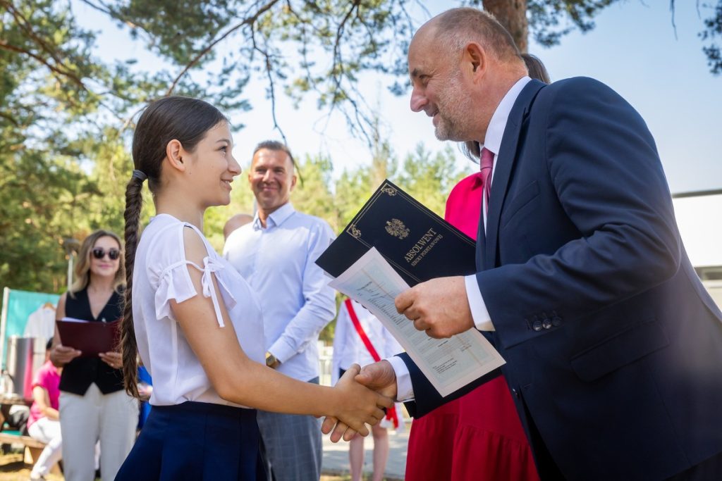 Uroczyste zakończenie roku szkolnego w Kujawsko-Pomorskim Specjalnym Ośrodku Szkolno-Wychowawczym nr 2 im. Gen. Stanisława Maczka w Bydgoszczy, fot. Tomasz Czachorowski/eventphoto.com.pl dla UMWKP