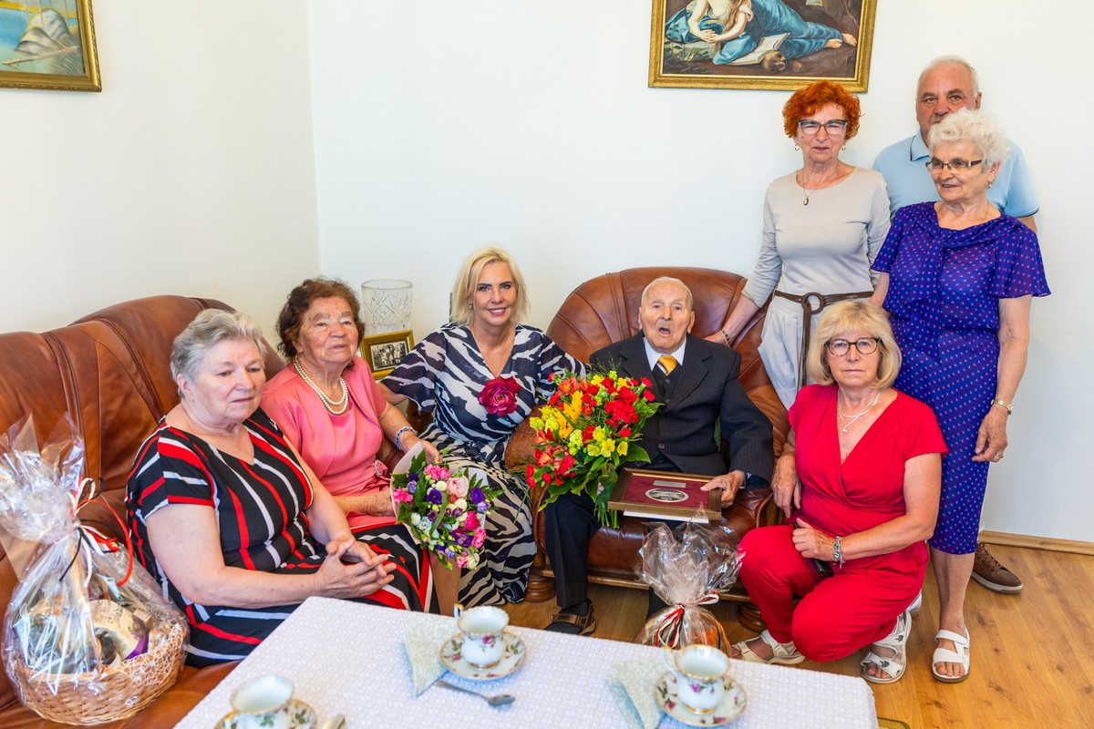 Awarding of the Unitas Durat medal to Franciszek Wiśniewski, photo by Andrzej Goiński/UMWKP