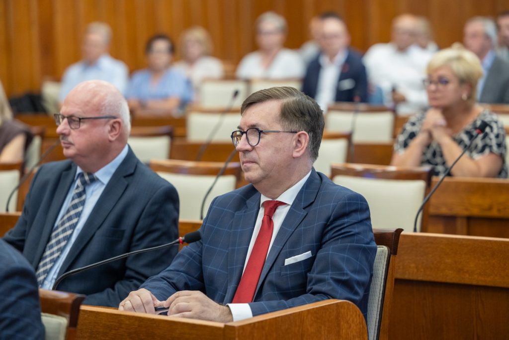 Nadzwyczajna sesja sejmiku województwa na temat sytuacji w WSZ, fot. Mikołaj Kuras dla UMWKP