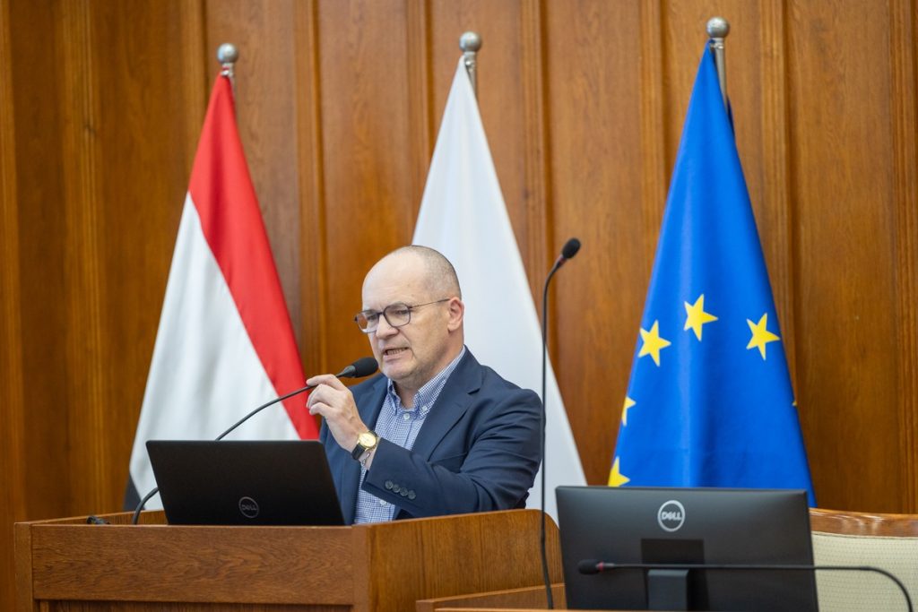 Nadzwyczajna sesja sejmiku województwa na temat sytuacji w WSZ, fot. Mikołaj Kuras dla UMWKP