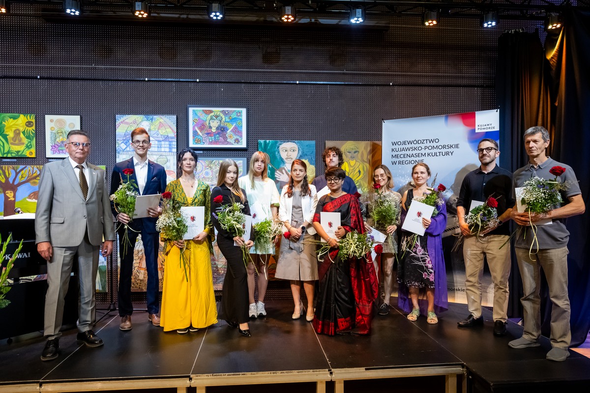Presentation of Artistic Scholarships, photo: Tomasz Czachorowski/eventphoto.com.pl for the Marshal’s Office of the Kujawsko-Pomorskie Region Presentation of Artistic Scholarships, photo: Tomasz Czachorowski/eventphoto.com.pl for the Marshal’s Office of the Kujawsko-Pomorskie Region