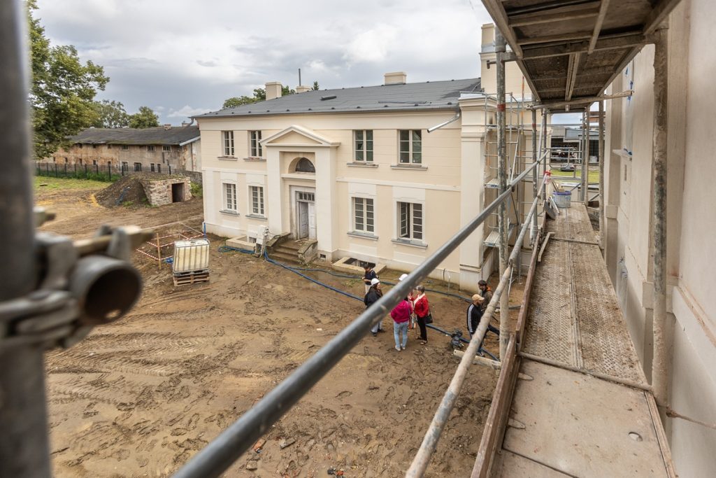 Site visit to the development in Nawra, photo: Szymon Zdziebło/tarantoga for UMWKP