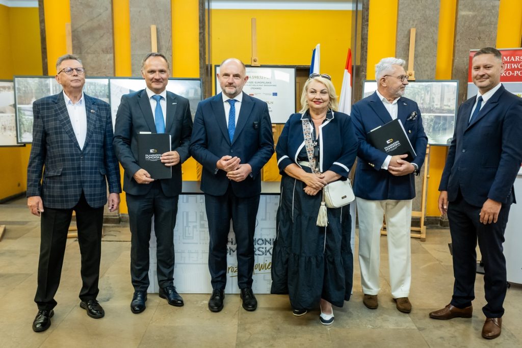 Ceremonia podpisania umowy na rozbudowę Filharmonii Pomorskiej, fot. Tomasz Czachorowski/eventphoto dla UMWKP