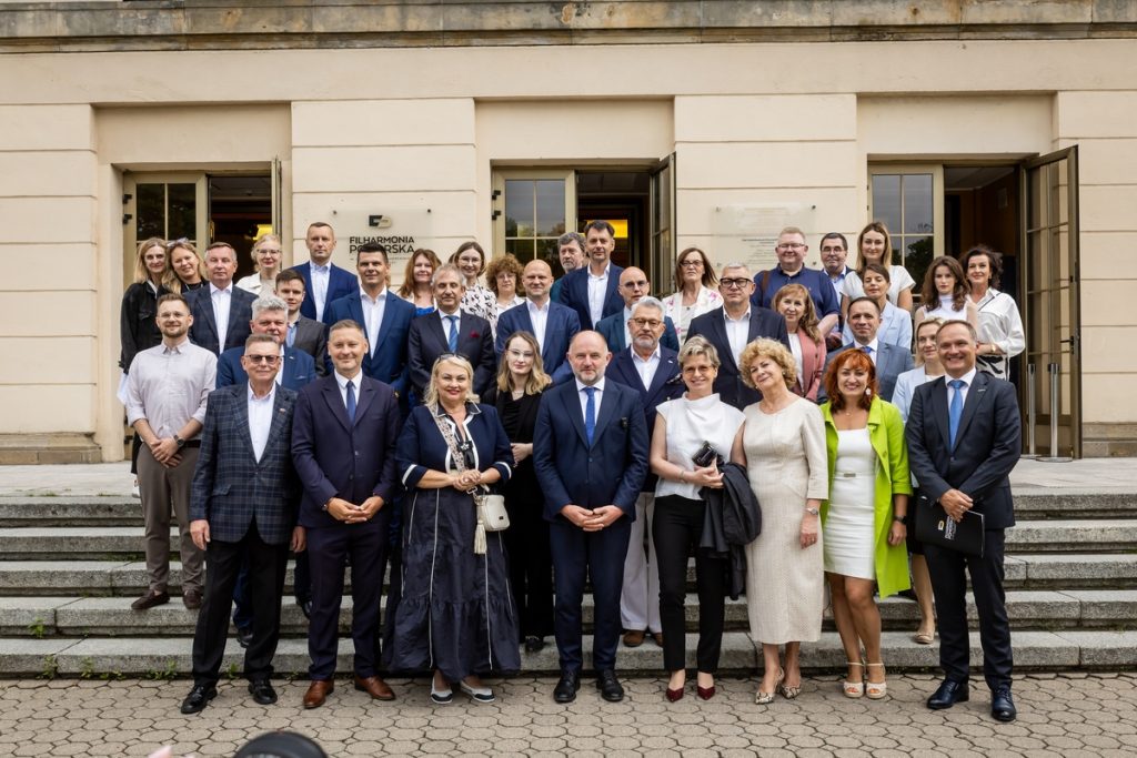 Ceremonia podpisania umowy na rozbudowę Filharmonii Pomorskiej, fot. Tomasz Czachorowski/eventphoto dla UMWKP