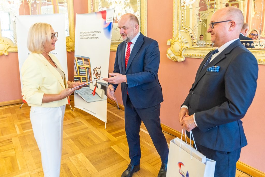 Appointments to the new Regional Skills Policy Coordination Team, photo by Andrzej Goiński/UMWKP