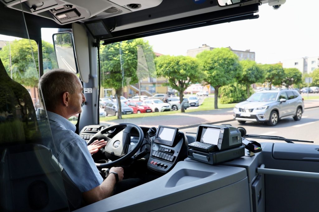 Uruchomienie stacji ładowania autobusów elektrycznych w Rypinie, fot. Andrzej Goiński/UMWKP