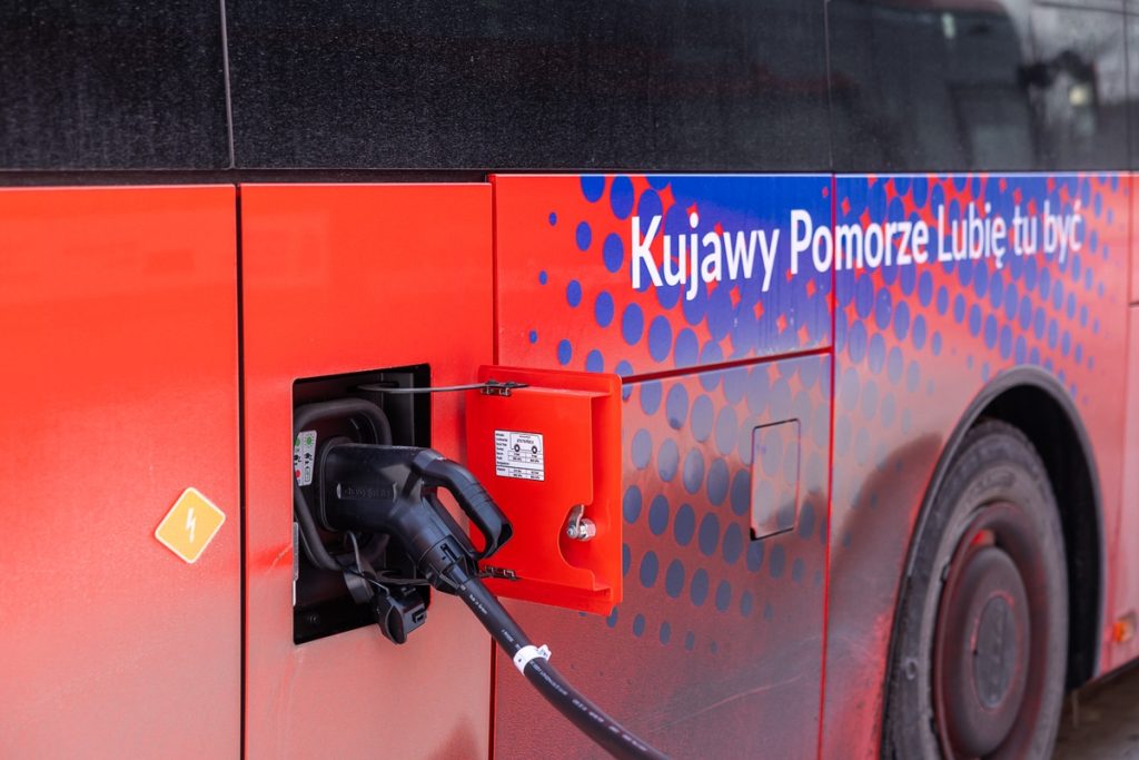 Electric vehicle charging station, photo: Szymon Zdziebło/tarantoga.pl for UMWKP