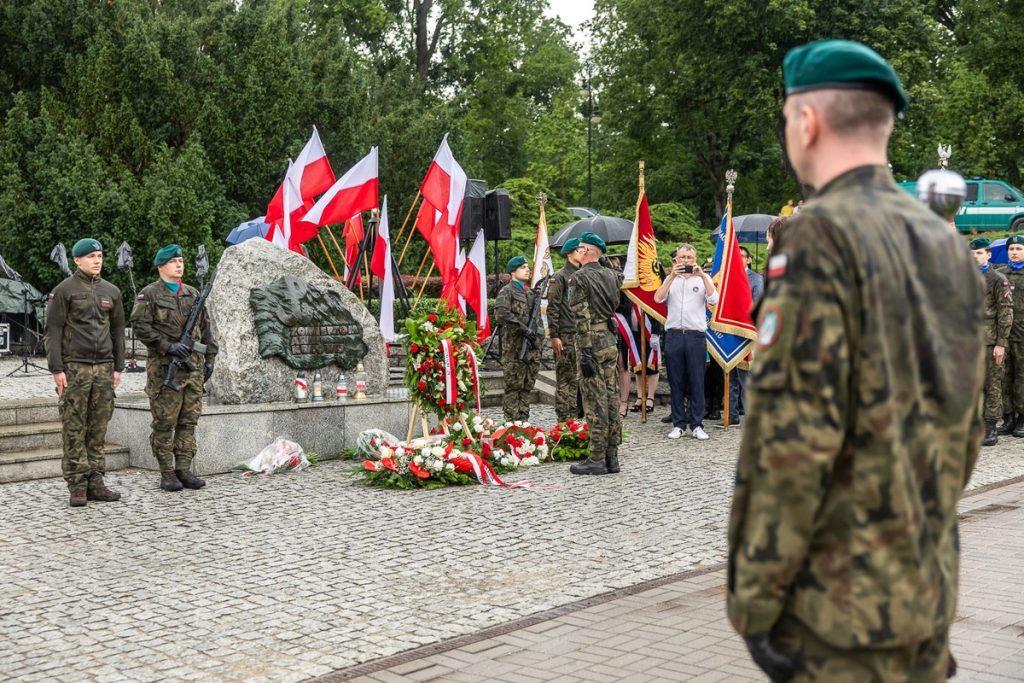 Obchody 82. rocznicy wybuchu Powstania Warszawskiego w Toruniu, fot. Szymon Zdziebło/tarantoga.pl dla UMWKP