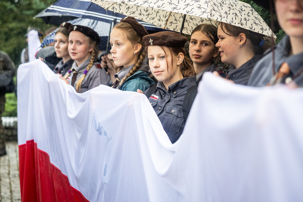 Obchody 82. rocznicy wybuchu Powstania Warszawskiego w Toruniu, fot. Szymon Zdziebło/tarantoga.pl dla UMWKP