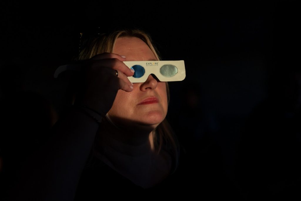 Solar eclipse observation in Radziejów, photo: Mikołaj Kuras for the Marshal’s Office of the Kujawsko-Pomorskie Region