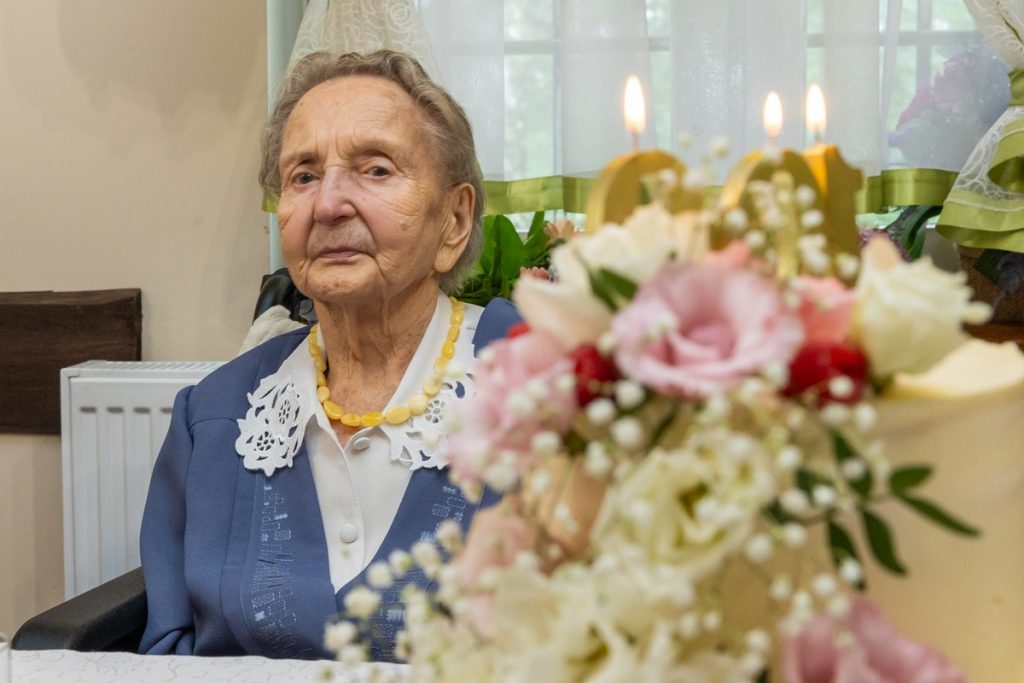 A visit to 100-year-old Natalia Matuszewska, photo: Mikołaj Kuras for the Marshal’s Office of the Kujawsko-Pomorskie Region