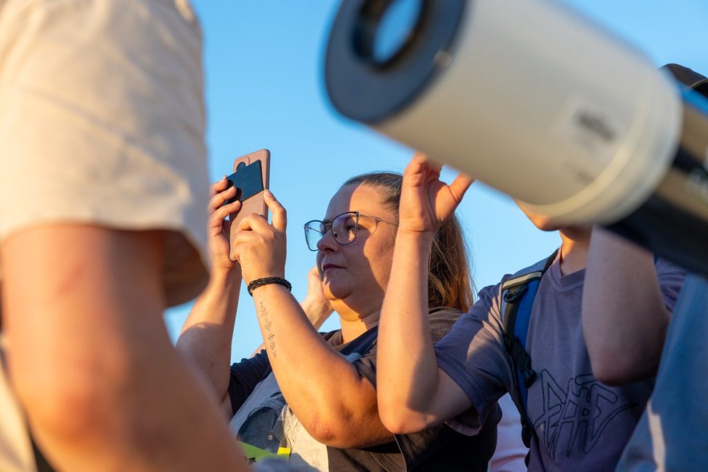 Solar eclipse observations in Radziejów, photo by Mikołaj Kuras for the UMWKP