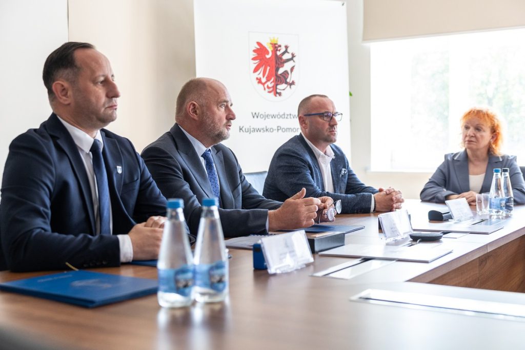 Konferencja ws. wpisania zespołu zabytkowej warzelni soli w Ciechocinku na Listę Światowego Dziedzictwa UNESCO, fot. Szymon Zdziebło/tarantoga.pl dla UMWKP