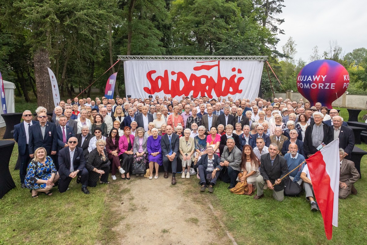 Uroczyste spotkanie w Przysieku, fot. Mikołaj Kuras dla UMWKP