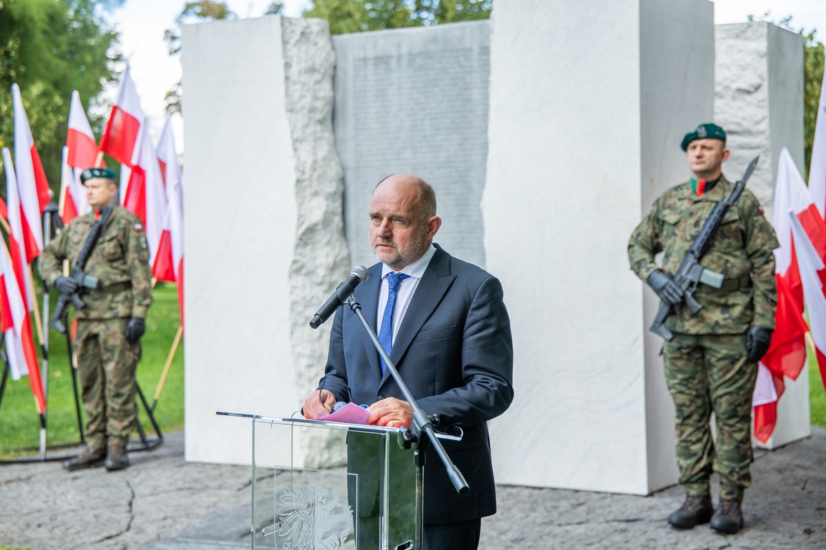 Obchody 87. rocznicy wybuchu II wojny światowej w Toruniu, fot. Andrzej Goiński/UMWKP