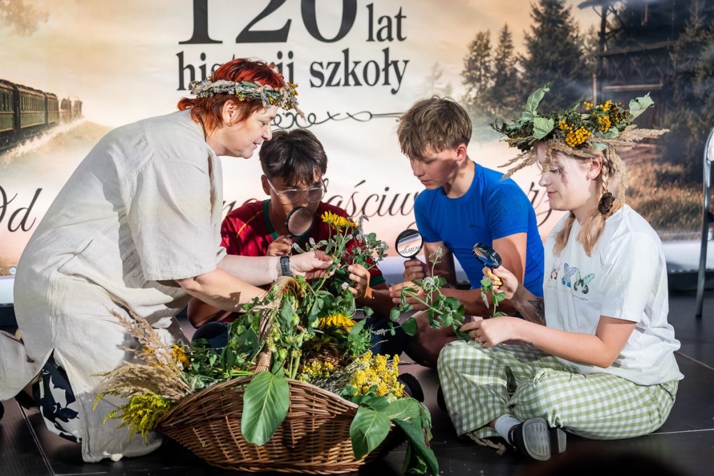 School Year Opening Ceremony in Bądkowo, photo by Szymon Zdziebło/tarantoga.pl for UMWKP