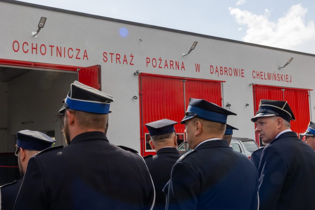 Otwarcie remizy OSP w Dąbrowie Chełmińskiej, fot. Mikołaj Kuras dla UMWKP