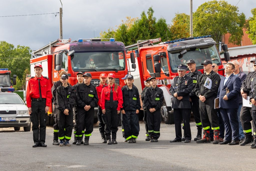 Otwarcie remizy OSP w Dąbrowie Chełmińskiej, fot. Mikołaj Kuras dla UMWKP
