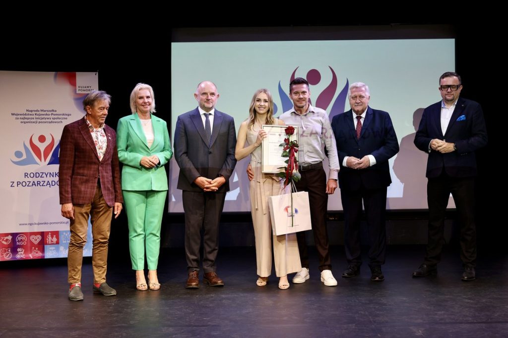 Gala wręczenia nagród w konkursie „Rodzynki z pozarządówki”, fot. Andrzej Goiński/UMWKP