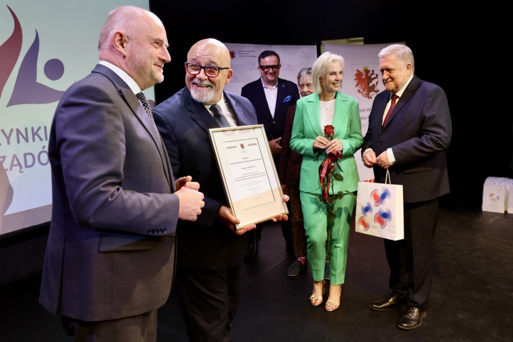 Gala wręczenia nagród w konkursie „Rodzynki z pozarządówki”, fot. Andrzej Goiński/UMWKP