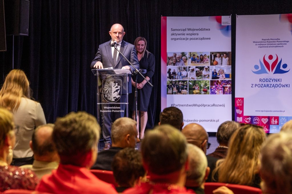 Gala wręczenia nagród w konkursie „Rodzynki z pozarządówki”, fot. Andrzej Goiński/UMWKP